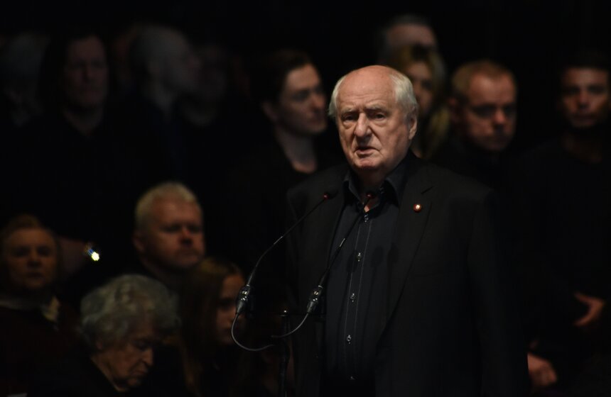 Режиссер театра и кино, актер, сценарист, педагог, литератор, общественный деятель Марк Захаров