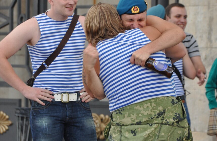 Десантники отметили свой профессиональный праздник 2 фото