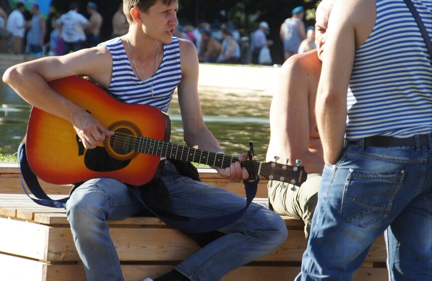 Десантники отметили свой профессиональный праздник 16 фото