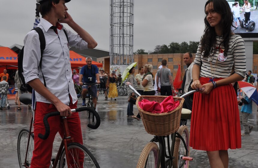 Акция "Леди на велосипеде" в парке "Сокольники" 14 фото