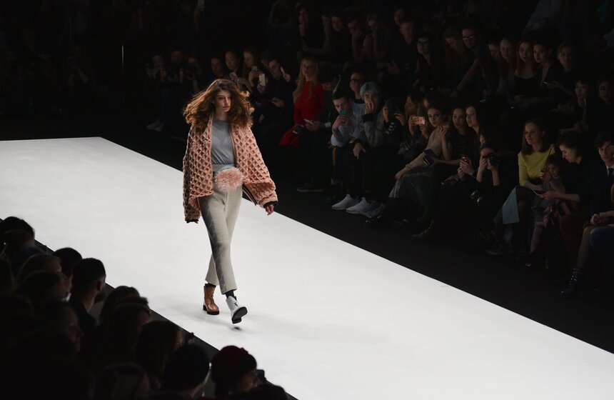 Лучшие моменты Mercedes-Benz Fashion Week Russia 17 фото