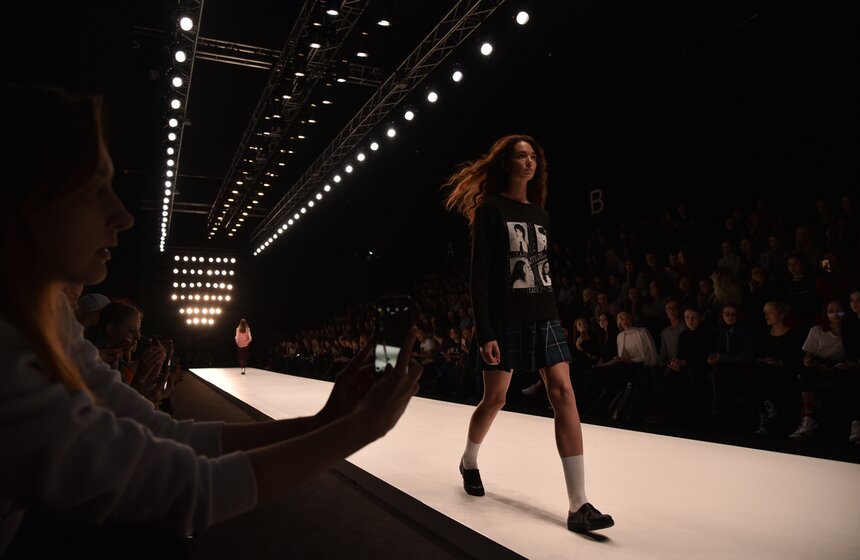 Лучшие моменты Mercedes-Benz Fashion Week Russia 13 фото