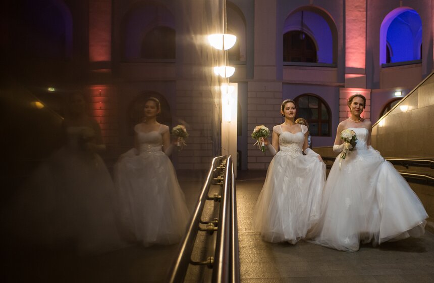 Провели 16-й Венский Бал в Москве российская балерина, народная артистка России Илзе Лиепа и президент Российского танцевального союза Станислав Попов