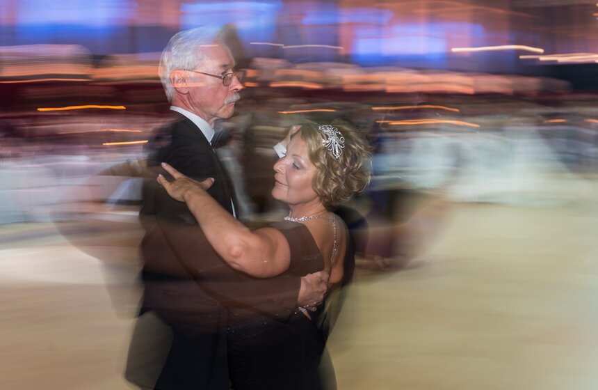 В музыкальном сопровождении вечера участвовал один из лучших танцевальных оркестров России "Данс-лэнд"