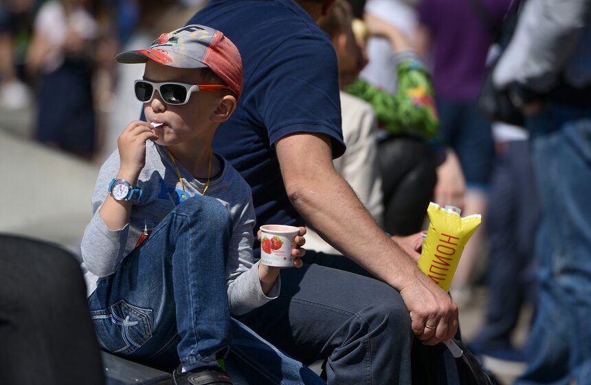 Программа праздника включала более сотни развлекательных и музыкальных мероприятий