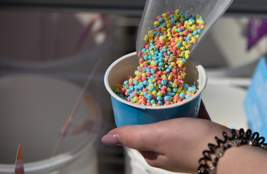 Каждый нашел себе лакомство по вкусу и по душе