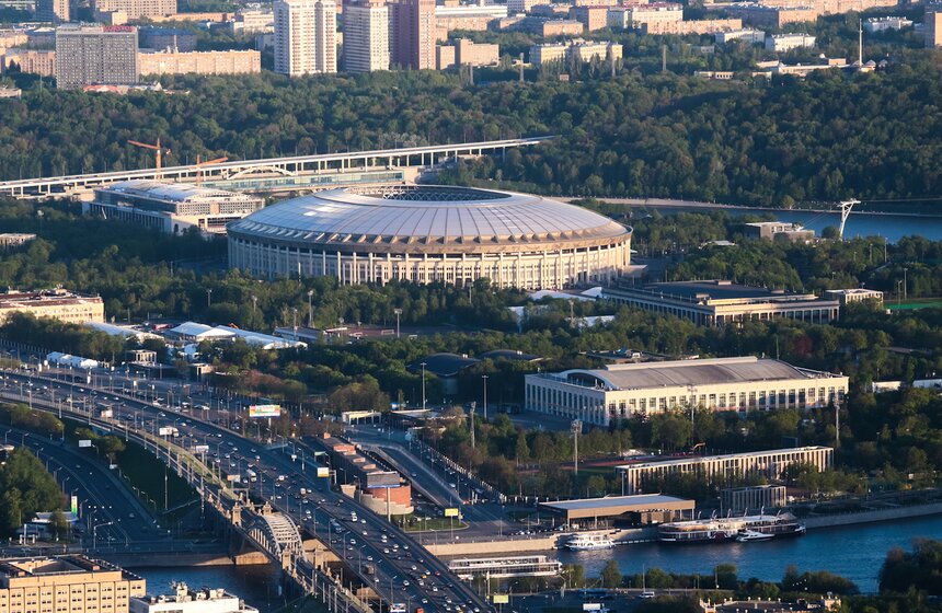 Панорамы Москвы с высоты облаков 9 фото