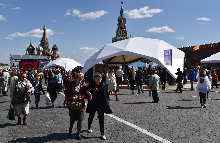 В этом году фестиваль приурочен ко дню рождения Александра Сергеевича Пушкина и Дню русского языка. Кроме того, акцент сделан и на юбилеи писателей, которые страна отметит в 2018 году: 150 лет со дня рождения Максима Горького, 200 лет со дня рождения Ивана Тургенева и 100 лет со дня рождения лауреата Нобелевской премии Александра Солженицына.