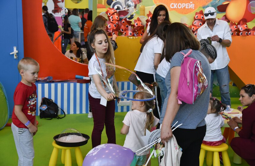 Самый крупный детский фестиваль проходит в третий раз на 20 тысячах квадратных метров игрового пространства