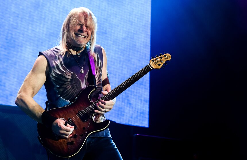 Гитарист Стив Морс