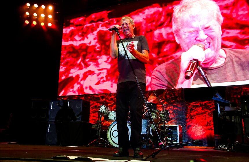 Программа концерта никак не походила на подведение итогов: это был "обычный" концерт Deep Purple, состоящий сплошь из любимого материала