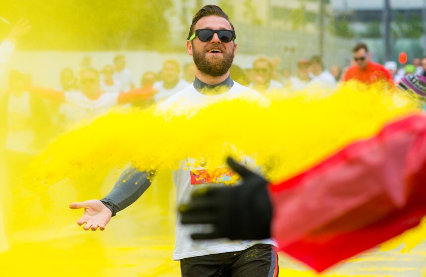 Всего потребовалось около трех тонн краски