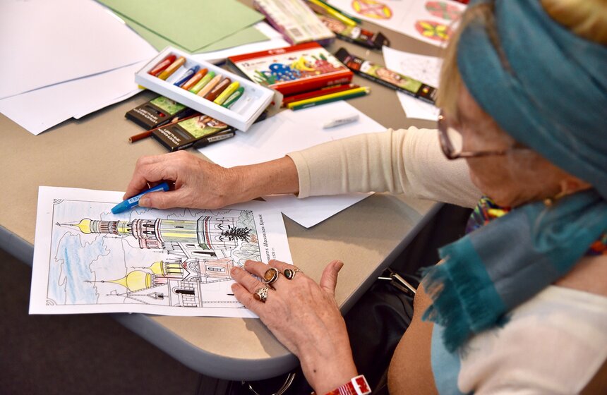 На площадке "Честный разговор" пройдет встреча с членами Общественного совета проекта "Московское долголетие" и популярными артистами, телеведущими – Максимом Галкиным, Александром Пашутиным, Львом Прыгуновым и другими