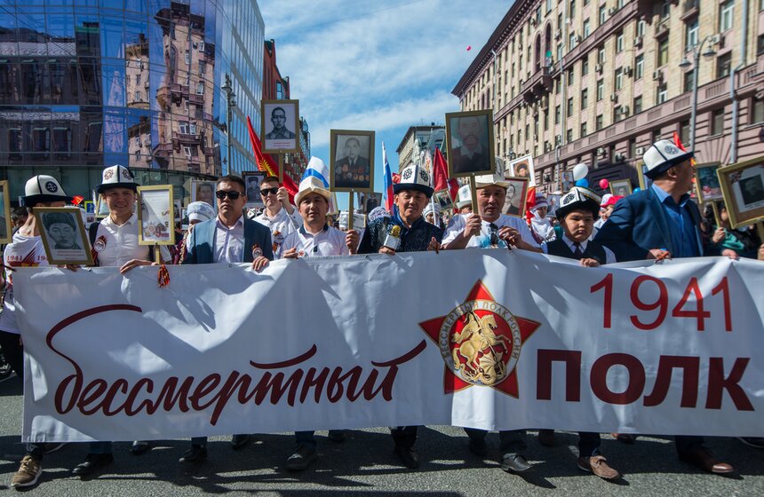 Стать участником акции мог любой житель или гость столицы, пришедший к месту сбора с портретом своего родственника, участвовавшего в сражениях или трудившегося в тылу