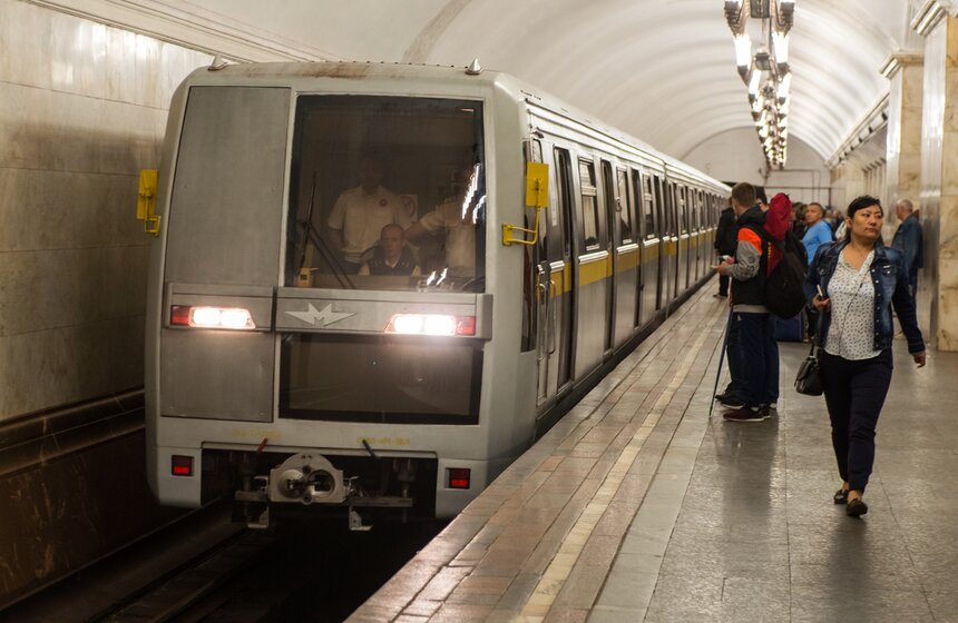 Также в параде участие приняли появившиеся уже после распада СССР – поезда "Яуза", "Ока" и "Русич".