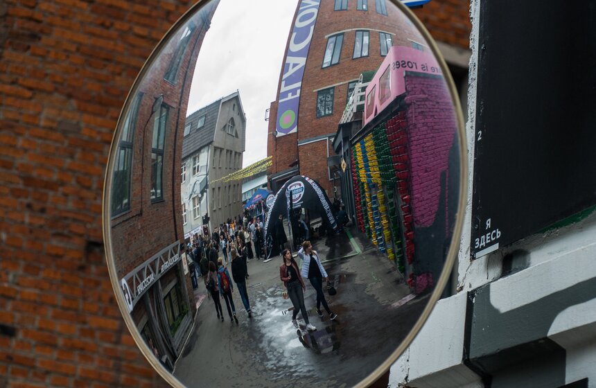 Дизайн-завод отметил на фестивале свой день рождения