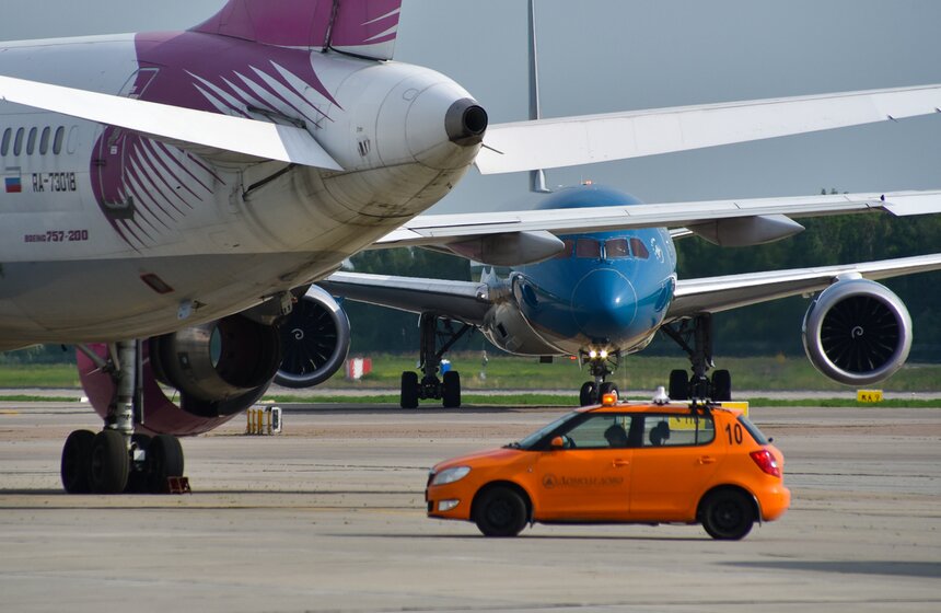 Пять счастливчиков, чьи фото будут признаны лучшими по мнению экспертной комиссии, получат в аэропорту заветную модель А350 из рук самого представителя Airbus в Домодедове
