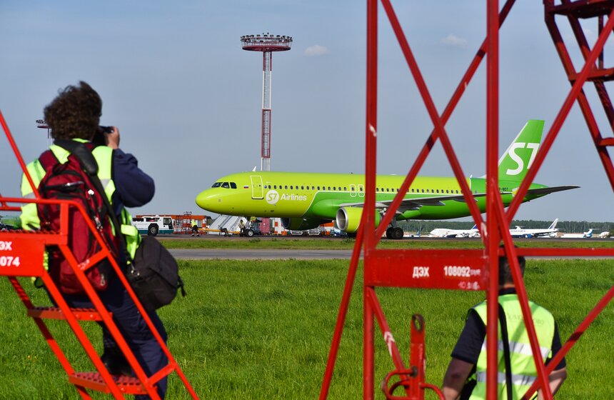 Самому старшему споттеру-любителю, который старается не пропускать ни одной возможности попасть на аэродром Домодедово, в 2018 году исполнилось 85 лет