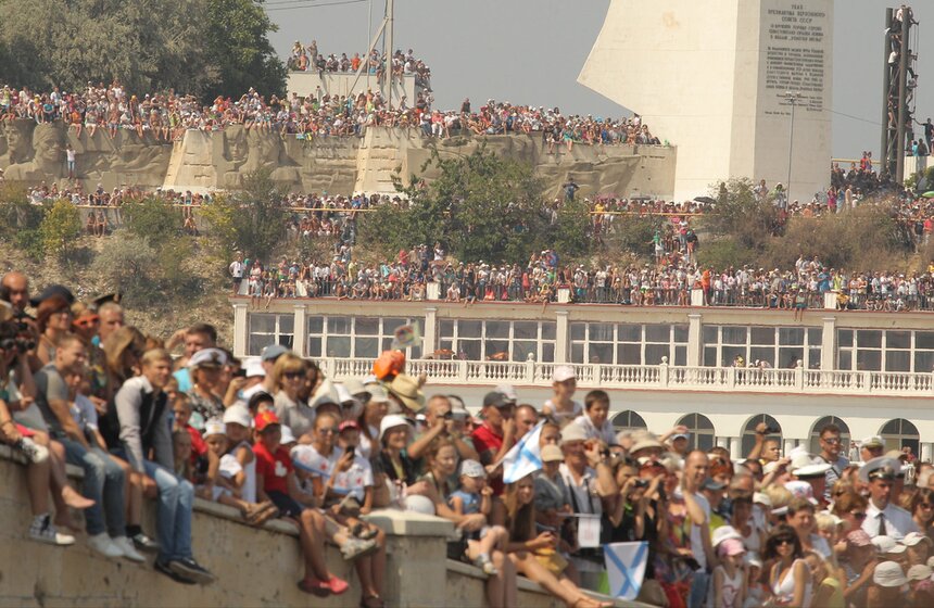 Президент России поздравил моряков с Днем ВМФ 11 фото