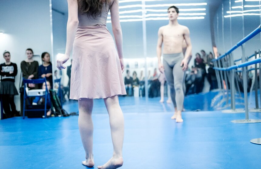 Вместе с репетиционными буднями состоялись встречи с театрами, вышедшими из стен ГИТИСа: "Геликон-оперой", "Мастерской Петра Фоменко", "Квартетом И", "Студией театрального искусства"