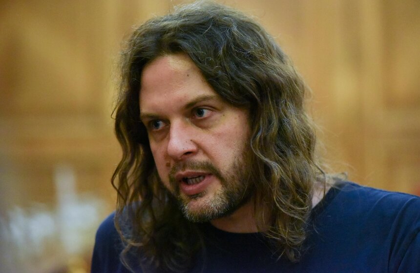 Сергей Кищенко представлен в номинации "Художник года" с масштабным science art-проектом "Журнал наблюдений", растянувшимся на несколько лет. Серия работ посвящена выдающемуся генетику Николаю Вавилову, истории сталинских репрессий и голоду в блокадном Ленинграде.