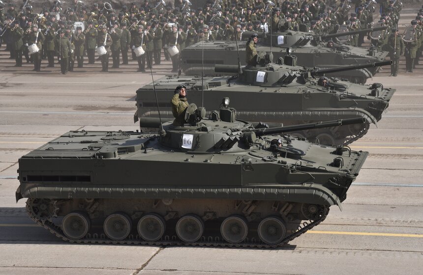 Репетиция парада 9 мая в "Алабине" 14 фото