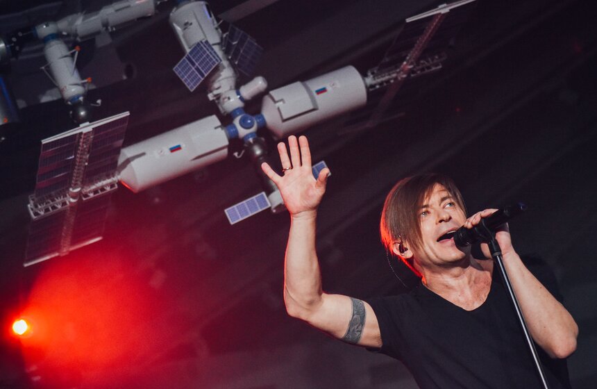 Выступление группы Би-2 в Московском Планетарии 7 фото