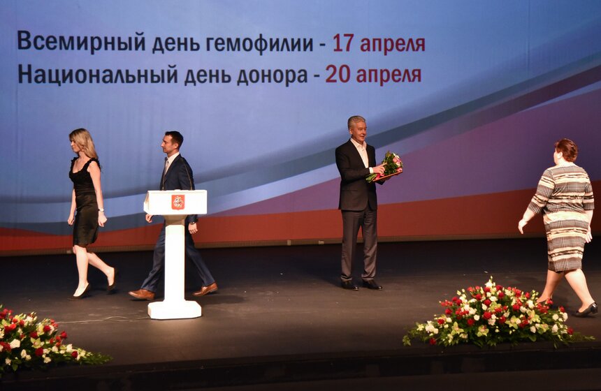 "Вы, конечно, отдаете часть себя. На мой взгляд, вы не только кровь отдаете, а частичку своей души, чувствуете потребность в помощи для людей" – Собянин