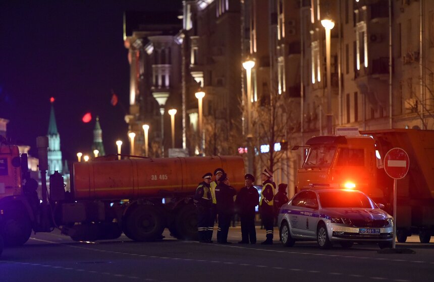 В воздушной части парада может принять участие истребитель-перехватчик МиГ-31 с макетом нового российского оружия – гиперзвукового комплекса "Кинжал"