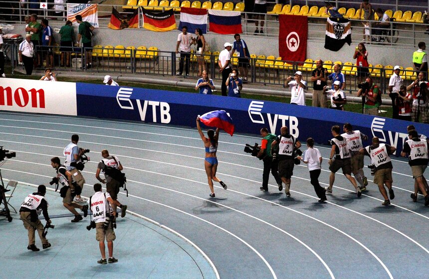 Елена Исинбаева завоевала золотую медаль ЧМ по легкой атлетике 28 фото