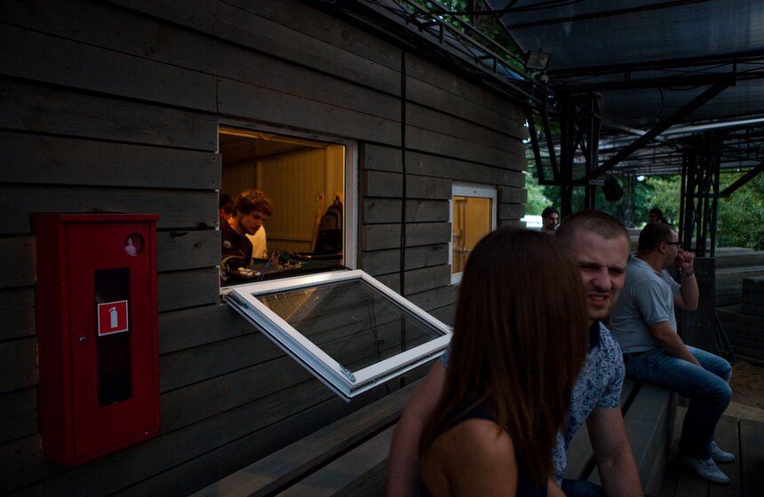 Летний кинотеатр в парке "Музеон" 11 фото