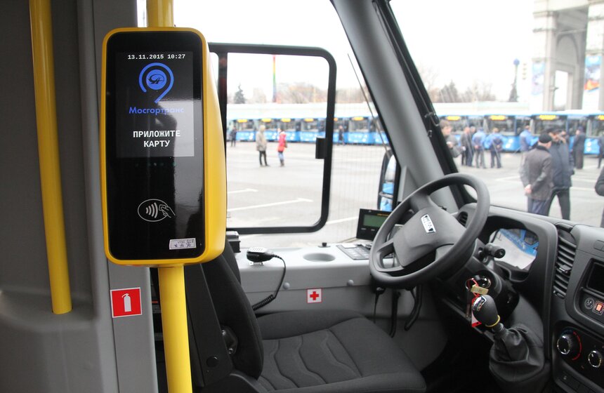 В 2015–2016 годах частные транспортные компании закупили около двух тысяч современных автобусов. В этом году в парки коммерческих перевозчиков добавят почти 200 новых автобусов, которые будут обслуживать по госконтрактам 29 новых маршрутов наземного транспорта, в основном в ТиНАО.