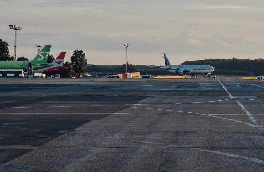 "Мы рады, что благодаря нашему давнему партнеру у пассажиров Домодедово появится неповторимая возможность отправиться на решающие матчи турнира на уникальном самолете Qatar Airways", – отметил директор аэропорта Домодедово Игорь Борисов.