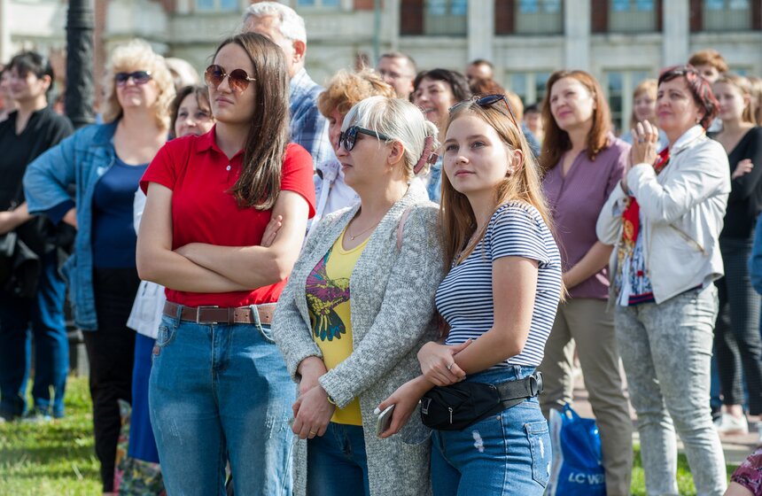 Гостей парка ожидал праздничный концерт под открытым небом
