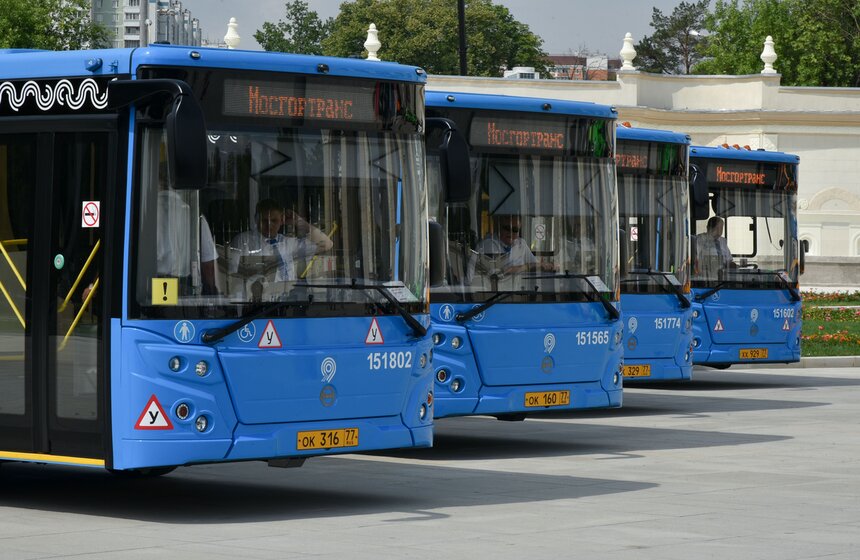 День московского транспорта отметят в столице 14 июля гуляниями в парках, выставкой ретро-автомобилей и экстремальным шоу