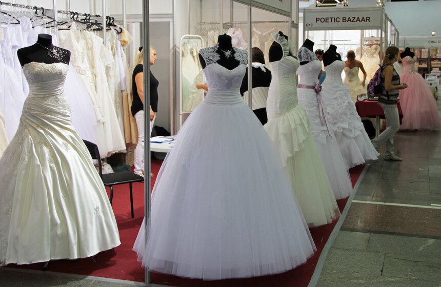 На ВВЦ открылась выставка свадебной моды 6 фото