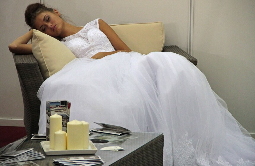 На ВВЦ открылась выставка свадебной моды 17 фото