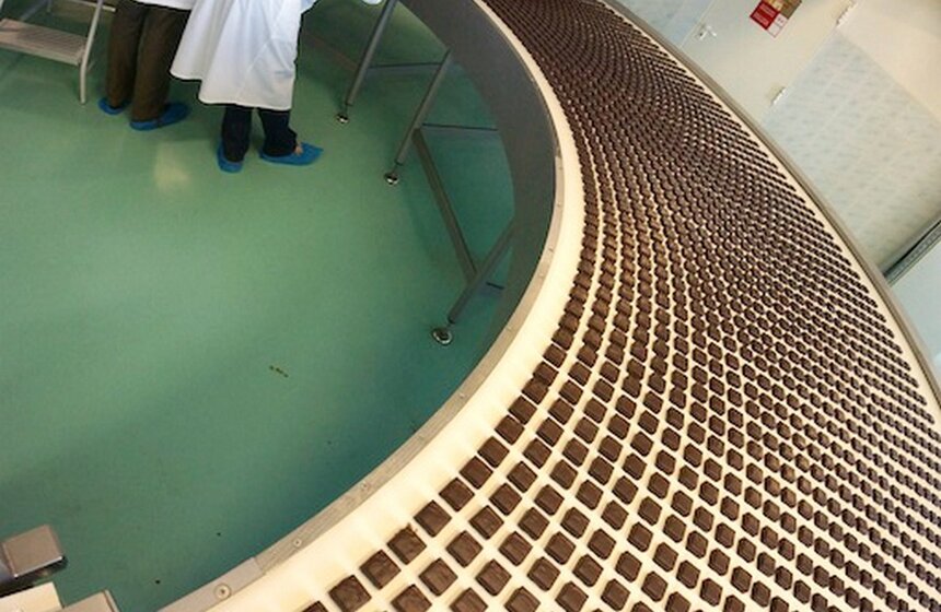 Сергей Собянин посетил фабрику холдинга "Объединенные кондитеры" 13 фото