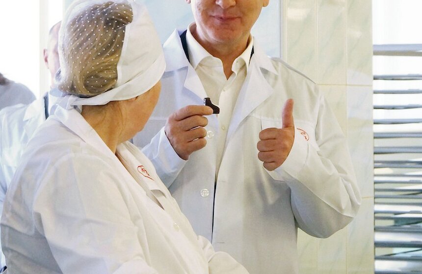 Сергей Собянин посетил фабрику холдинга "Объединенные кондитеры" 8 фото