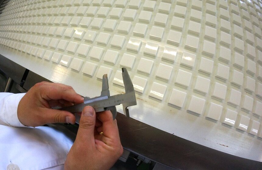 Сергей Собянин посетил фабрику холдинга "Объединенные кондитеры" 12 фото