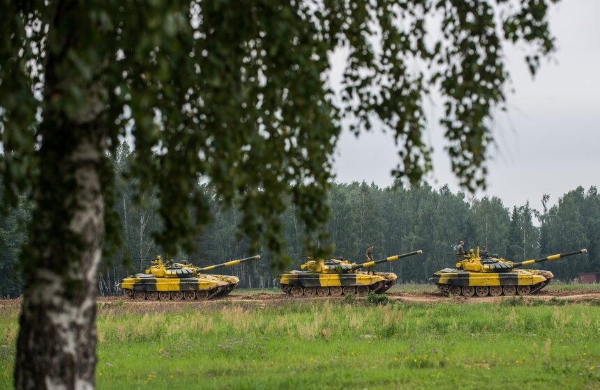 Кроме основной программы на территории полигона зрители увидели выставку-реконструкцию, посвященную 100-летию Красной Армии, Советской армии, Военно-морского флота и Вооруженных Сил Российской Федерации. Основные соревнования танкистов пройдут на полигоне Алабино в Московской области с 28 июля по 11 августа 2018 года.