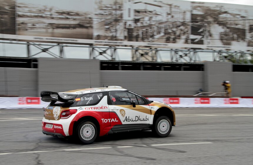 В столице завершилось автошоу Moscow City Racing 18 фото