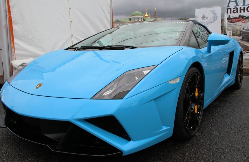 В столице завершилось автошоу Moscow City Racing 19 фото