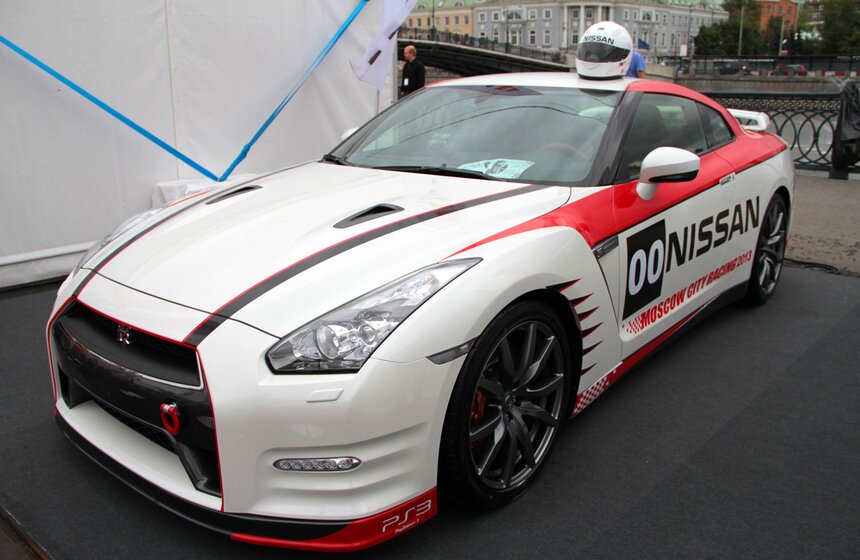 В столице завершилось автошоу Moscow City Racing 2 фото