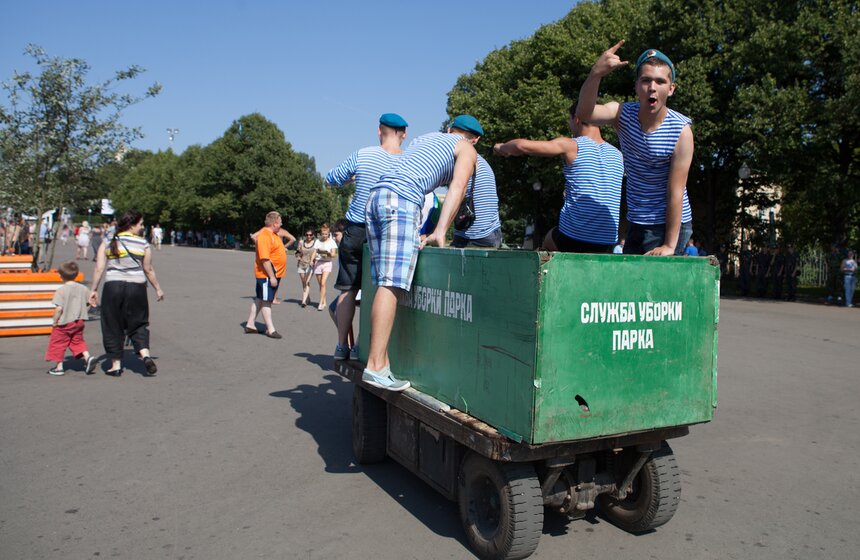 В Парке Горького отметили день ВДВ 20 фото