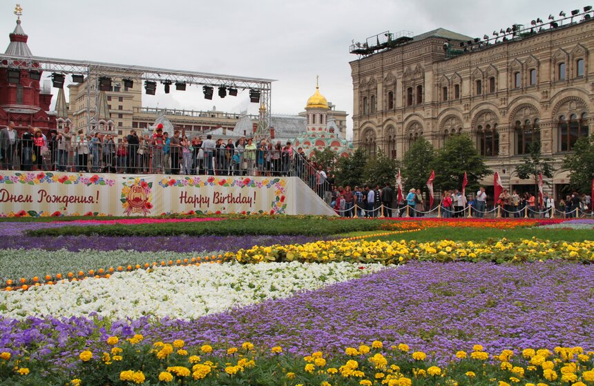 Выставка цветов открылась на Красной площади 7 фото
