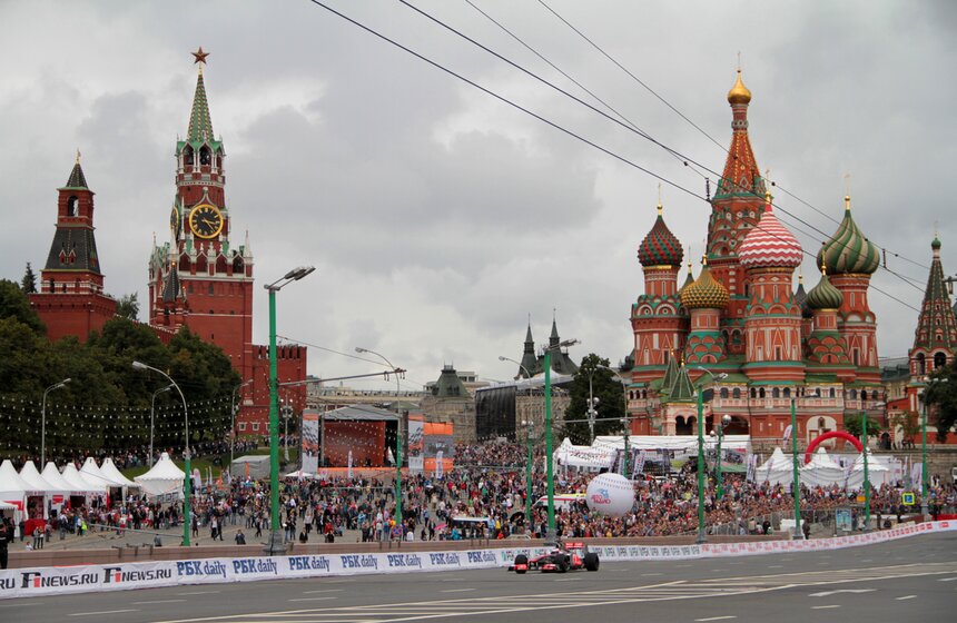 В столице завершилось автошоу Moscow City Racing 29 фото