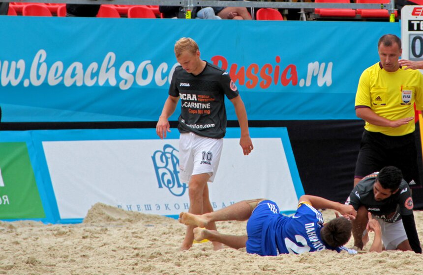 Чемпионат России по пляжному футболу завершился в столице 14 фото