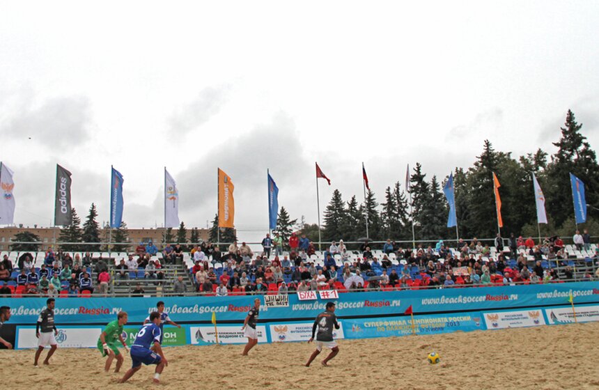 Чемпионат России по пляжному футболу завершился в столице 16 фото