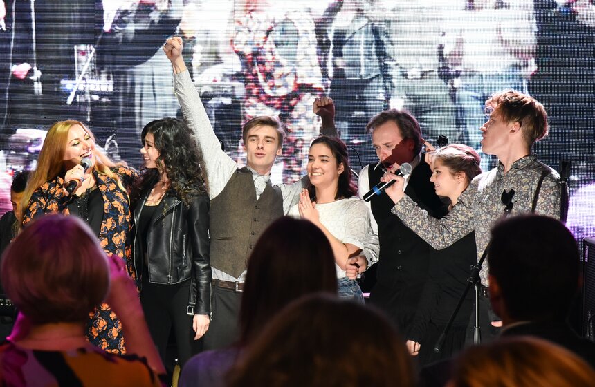 Одна из неизменных традиций Дня мюзикла – вручение премий "Любимый артист артистов" и "Любимая артистка артистов"